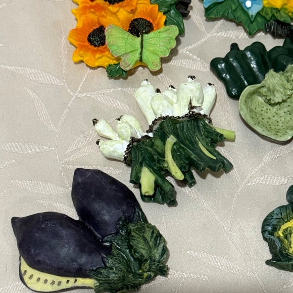 MCM Fruit And Veggies Refrigerator Magnets Resin Lot 8 - Picture 2 of 6